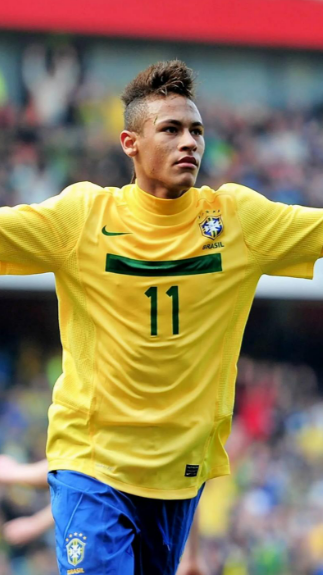 十字路口的舞者：内马尔、桑托斯与膝盖手术背后的足球寓言