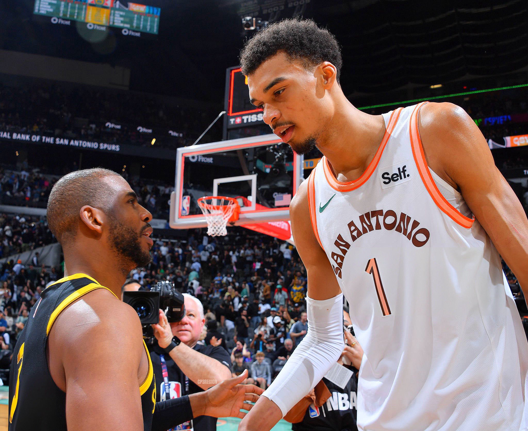 篮球的传承之战:马刺奇才青年军对决背后的未来图景